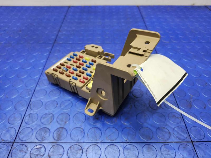 2014-2016 Subaru Forester Fuse Box Relay Junction Box OEM 82201FJ110