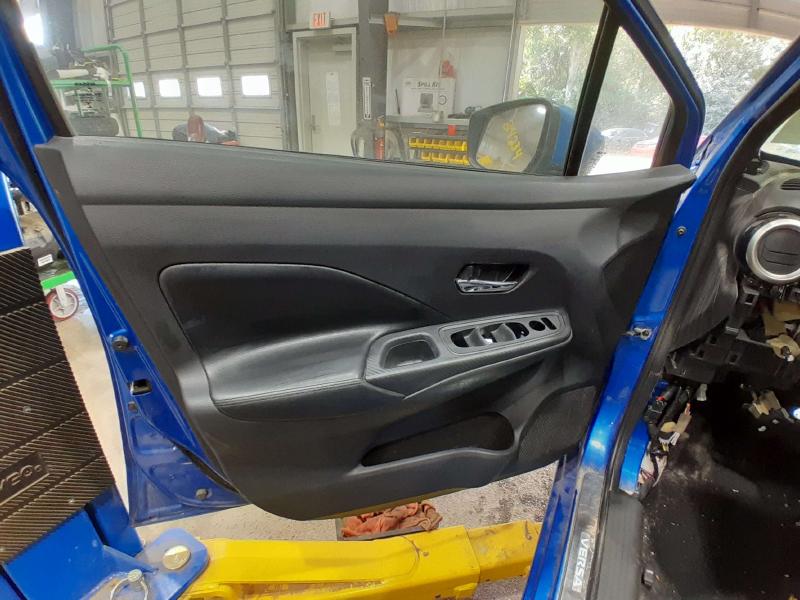 2020 Nissan Versa Front Door Trim Panel