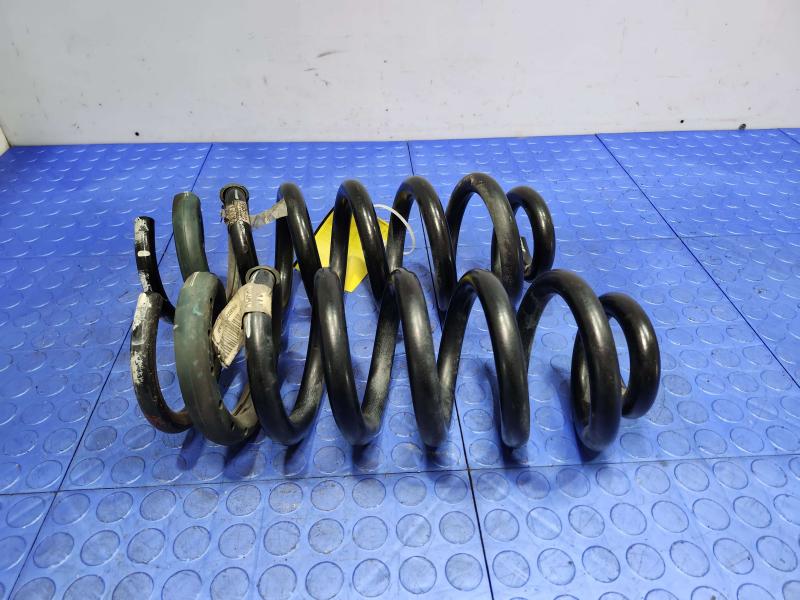 2015 Jeep Grand Cherokee Coil/Air Spring