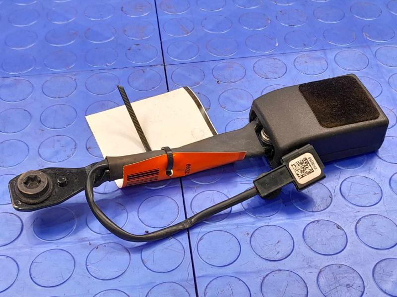 2013 Cadillac ATS Front Seat Belt