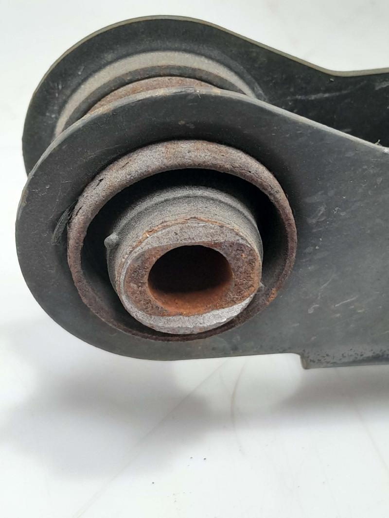 2018 Toyota Prius Lower Control Arm Rr