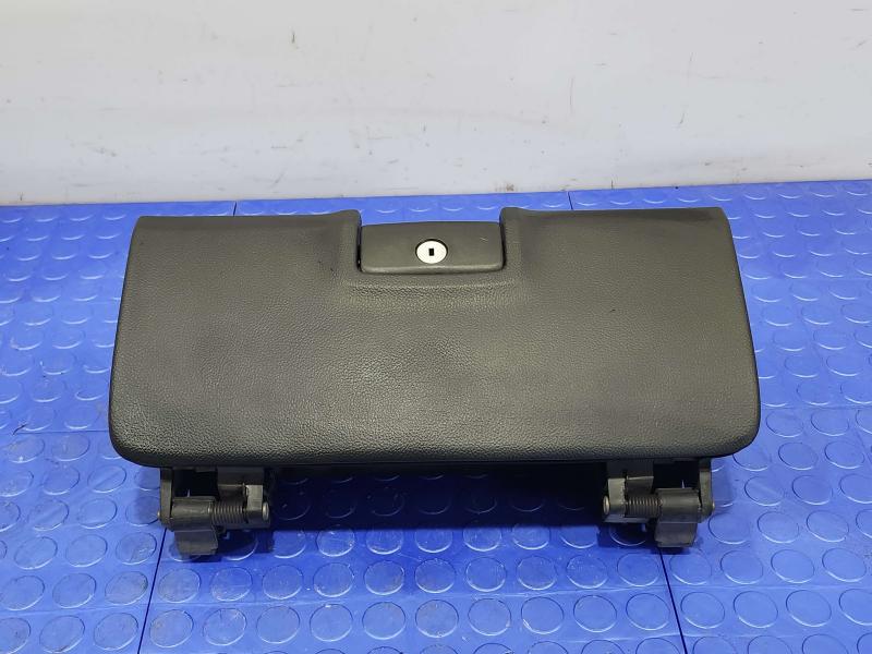 2014 Chevrolet Silverado 1500 Glove Box