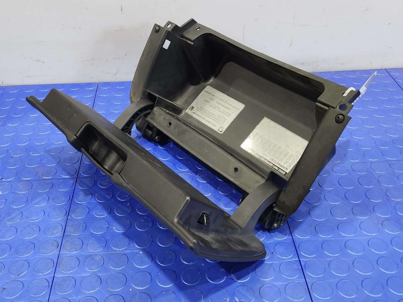 2014 Chevrolet Silverado 1500 Glove Box