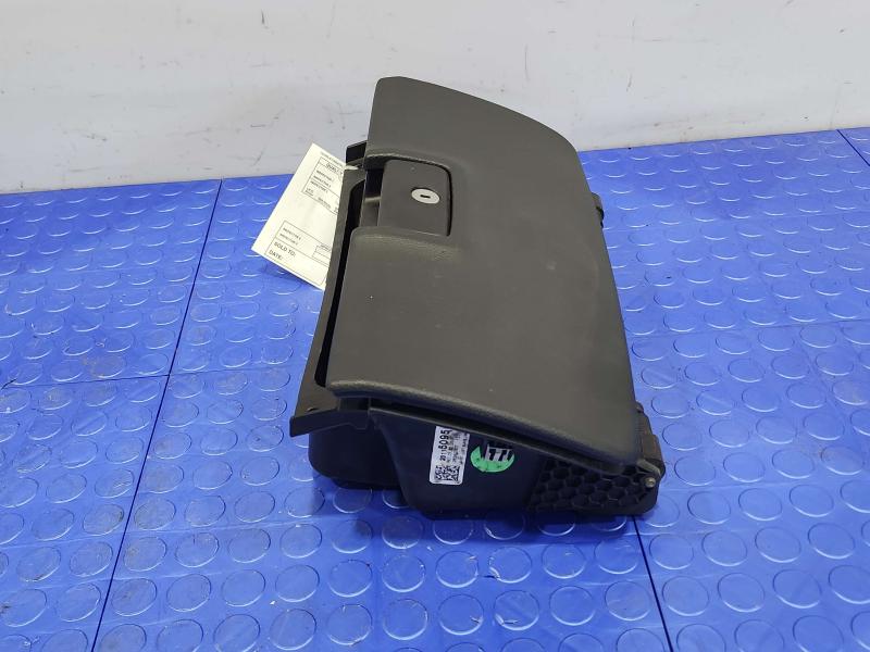 2014 Chevrolet Silverado 1500 Glove Box