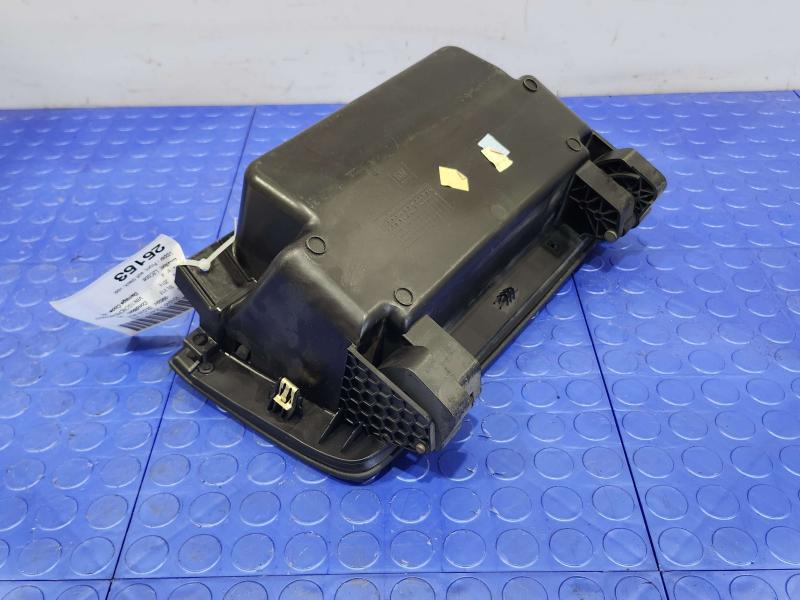 2014 Chevrolet Silverado 1500 Glove Box