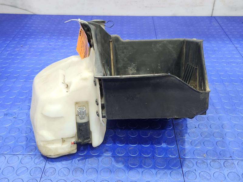 2013 Ford F-150 Washer Bottle