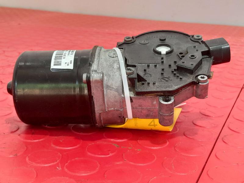 2014 Chevrolet Silverado 1500 Wiper Motor Front