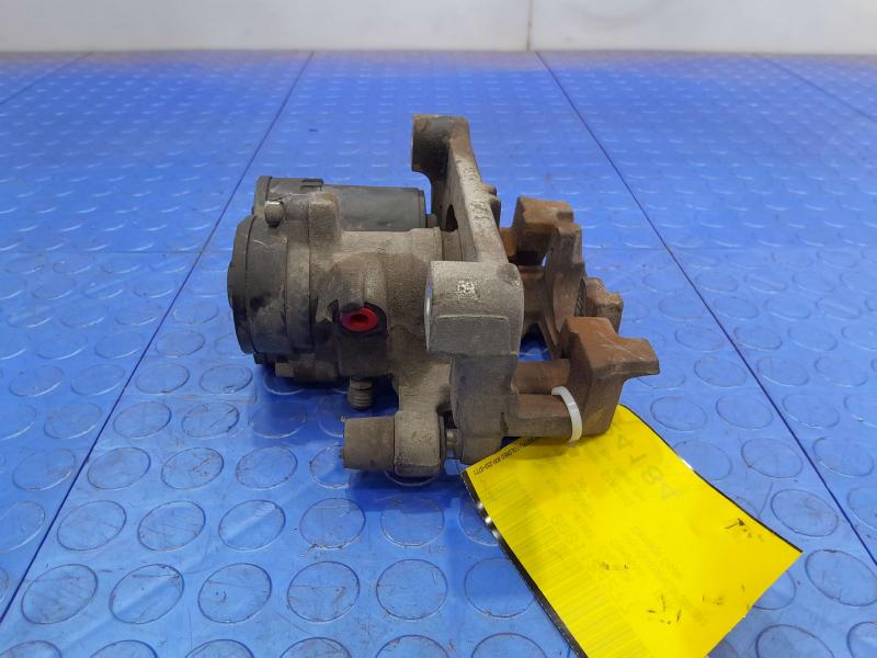 2015 Subaru Legacy Caliper