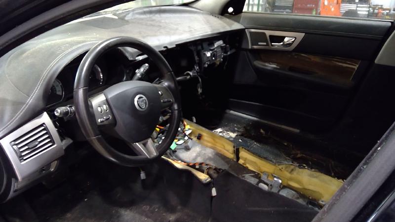 2011 Jaguar XF Air Bag