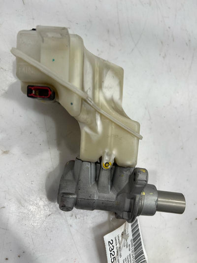2015 Nissan Altima Master Cylinder