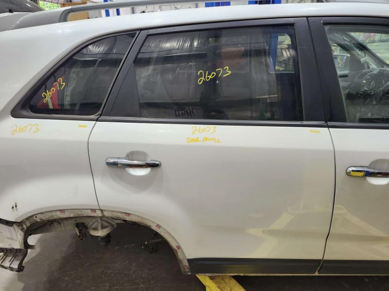 2011 Kia Sorento Rear Door