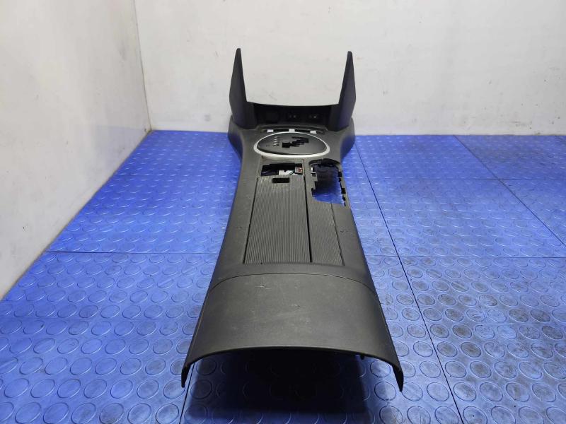 2008 Mazda Miata Front Console