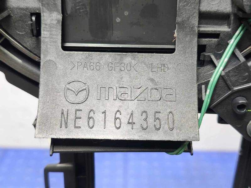 2008 Mazda Miata Front Console