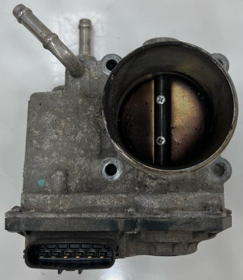 2005 - 2008 Toyota Corolla 1.8L 1ZZFE Throttle Body Assembly OEM 220300D031