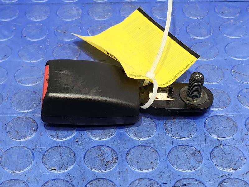 2015 Jeep Grand Cherokee Rear Seat Belt