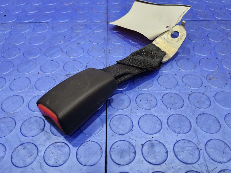 2010 Mazda Mazda3 Rear Seat Belt