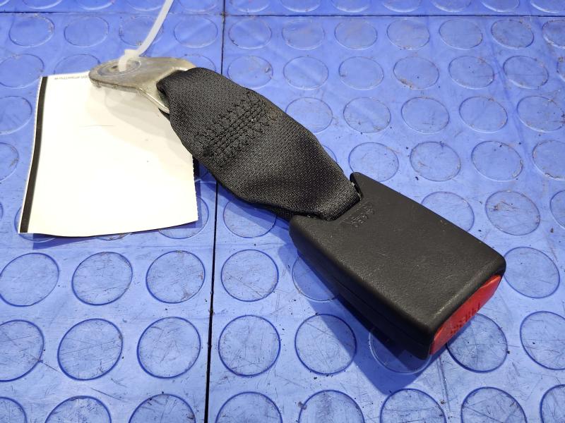 2010 Mazda Mazda3 Rear Seat Belt
