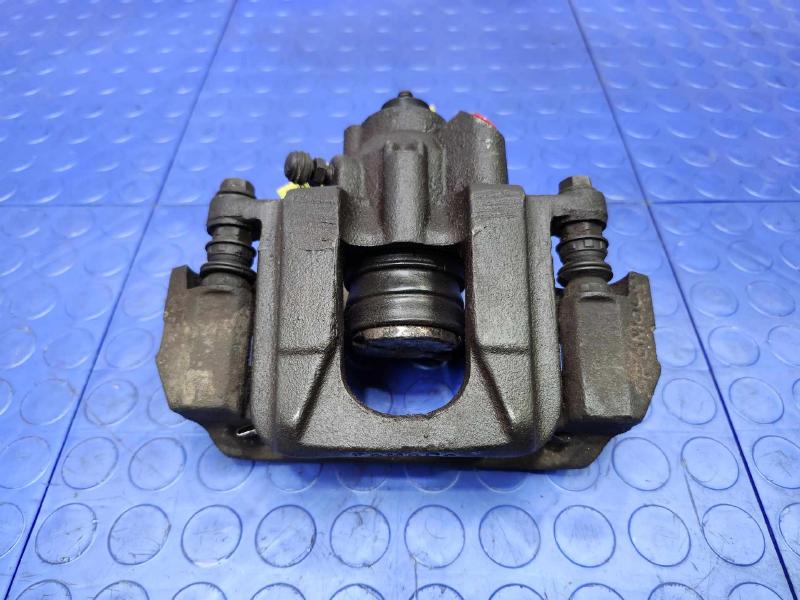 2013 Ford Taurus Caliper