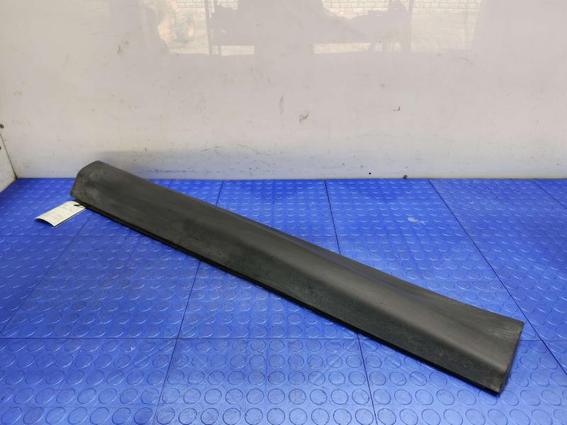 2020 Land Rover Discovery Sport Front Door Moulding