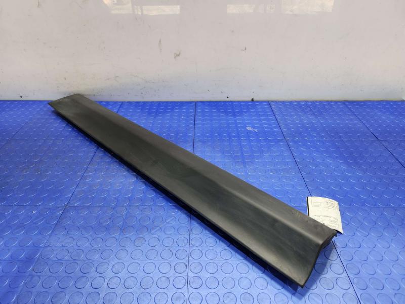2020 Land Rover Discovery Sport Front Door Moulding