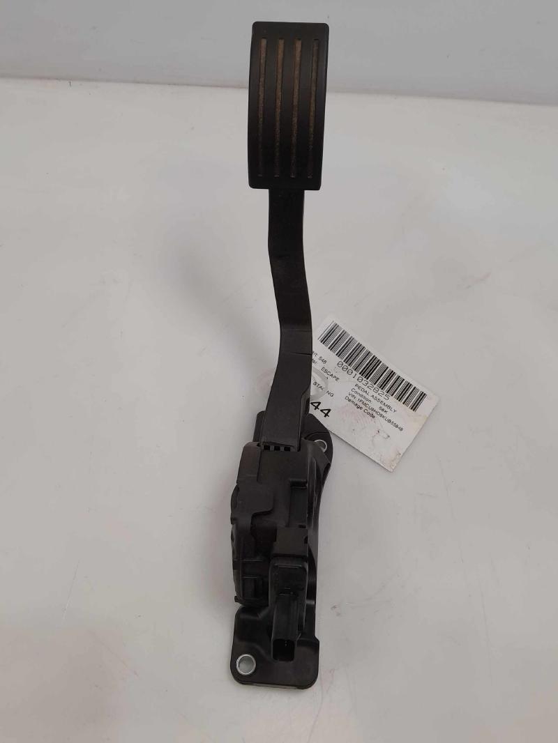 2017 - 2019 Ford Escape Accelerator Pedal Assembly OEM F1DC-9F836-AA