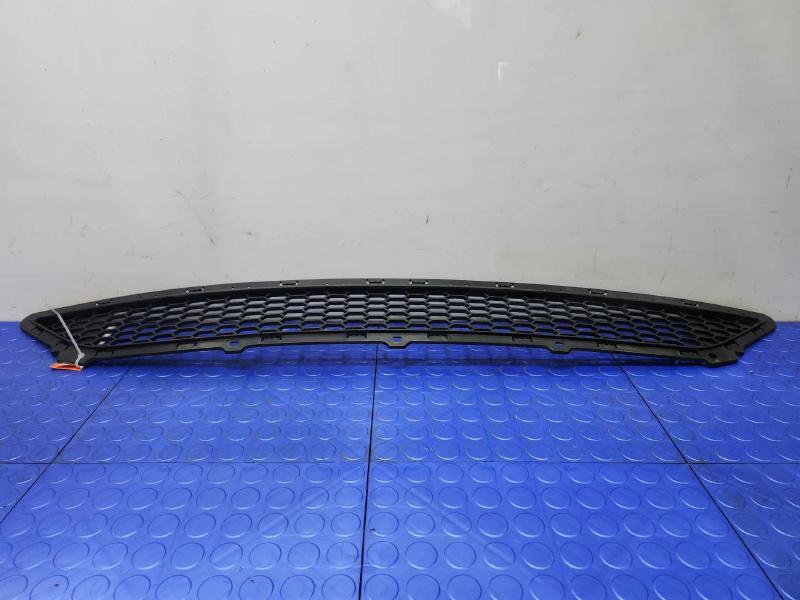 2015-2018 Hyundai Tucson Lower Front Bumper Grille Genuine OEM 86561-D3000