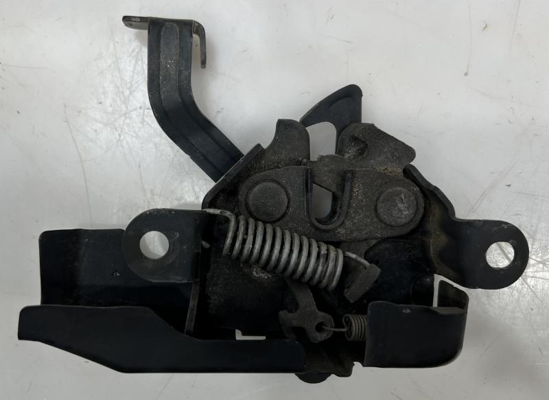 2007 - 2011 Toyota Camry Hood Latch OEM 5351006180