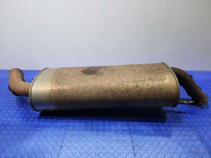 2011-2015 Infiniti QX56 QX80 Center Intermediate Exhaust Muffler OEM 201001LA2A