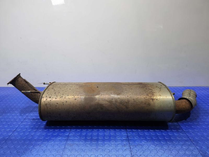 2011-2015 Infiniti QX56 QX80 Center Intermediate Exhaust Muffler OEM 201001LA2A