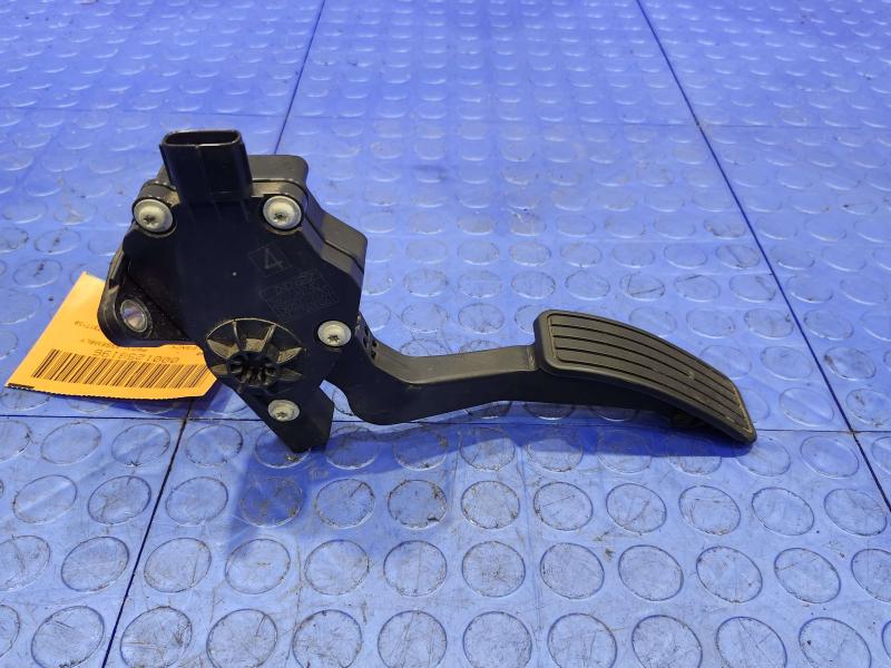 2008 Subaru Legacy Pedal Assembly