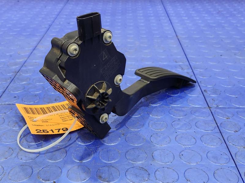 2008 Subaru Legacy Pedal Assembly