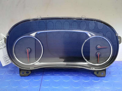 2017 GMC Acadia Instrument Cluster Speedometer 129K Genuine OEM 84152898