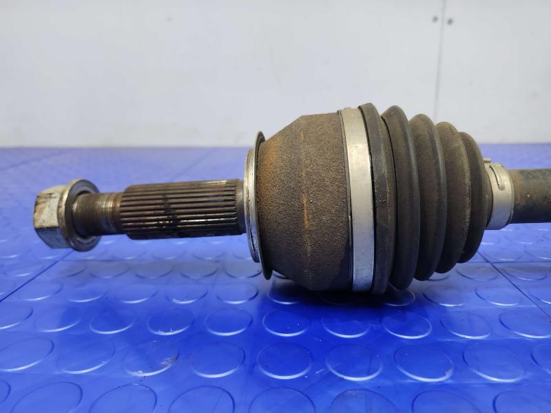 2011 Infiniti QX56 Axle Shaft