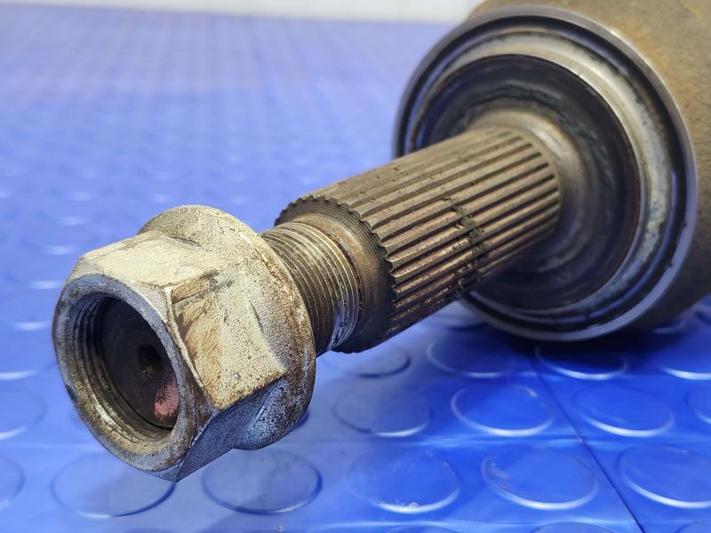2011 Infiniti QX56 Axle Shaft
