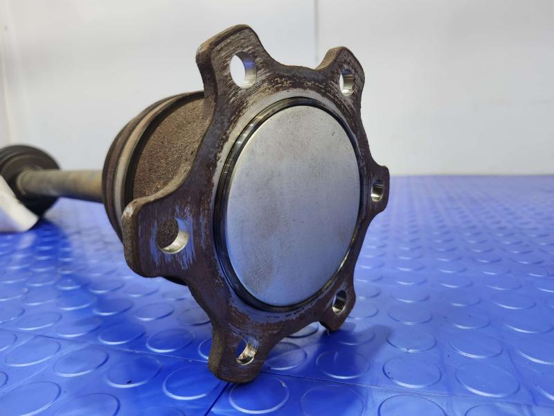 2011 Infiniti QX56 Axle Shaft