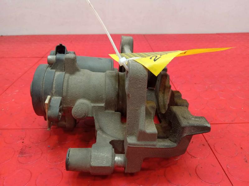 2013 Ford Fusion Caliper