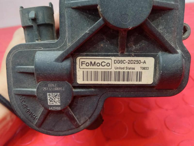 2013 Ford Fusion Caliper
