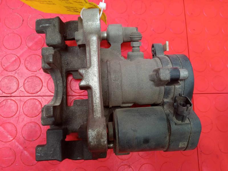 2013 Ford Fusion Caliper