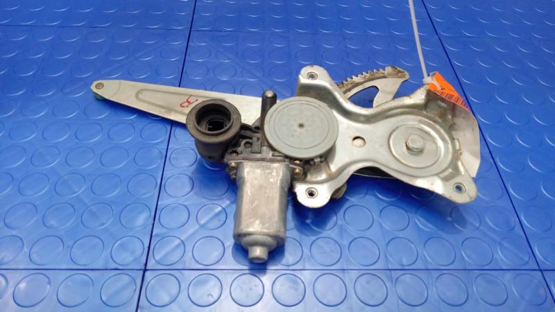 2005 Toyota RAV4 Side/Rear/Cargo Regulator