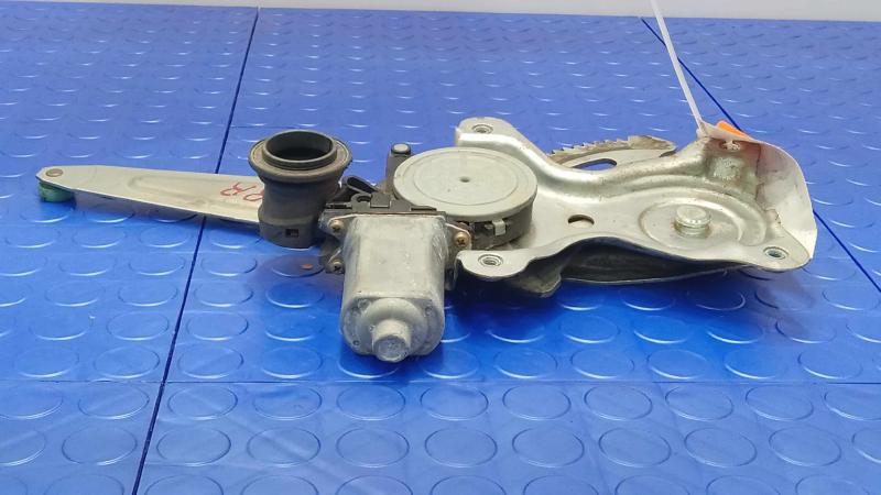 2005 Toyota RAV4 Side/Rear/Cargo Regulator