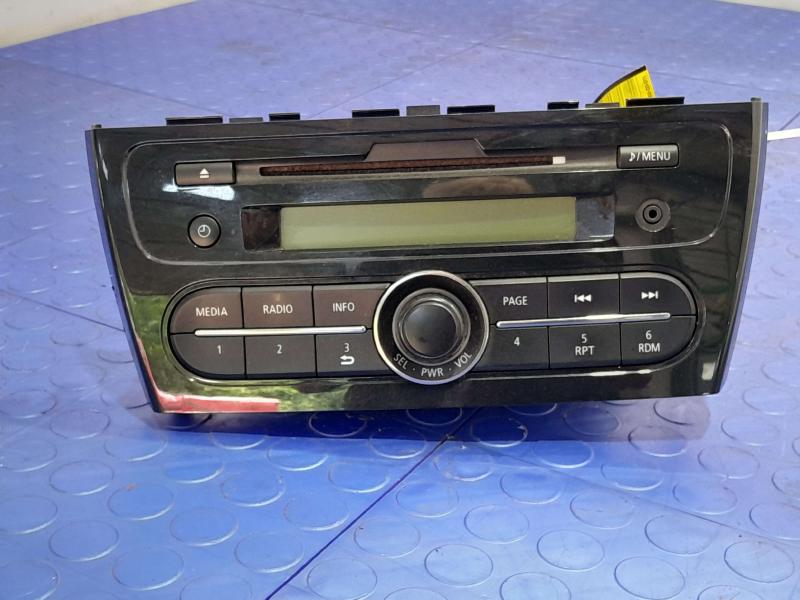 2017 Mitsubishi Mirage AM-FM-CD Radio Receiver Assembly OEM 8701A657