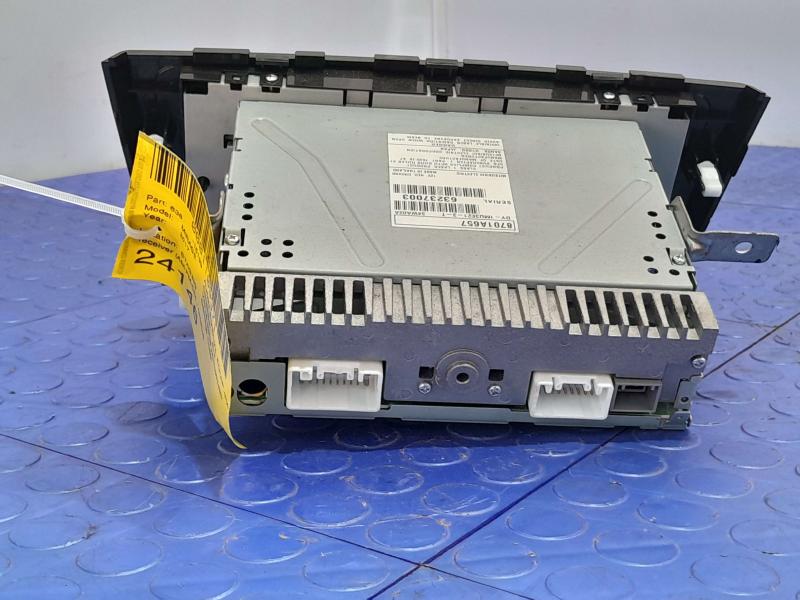 2017 Mitsubishi Mirage AM-FM-CD Radio Receiver Assembly OEM 8701A657