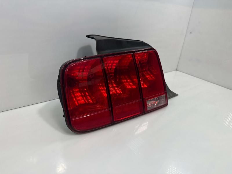 2008 Ford Mustang Tail Light Assembly