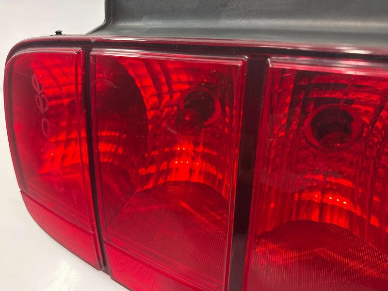 2008 Ford Mustang Tail Light Assembly