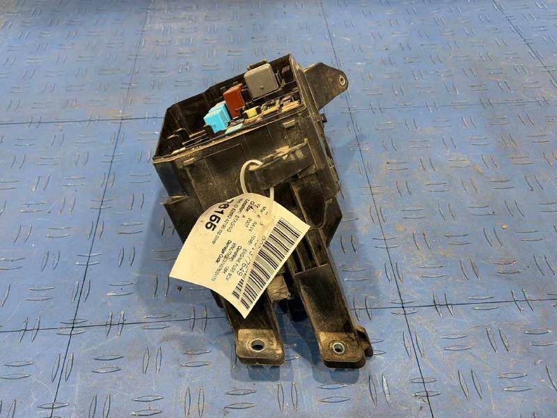 2007 Toyota RAV4 Engine Fuse Box