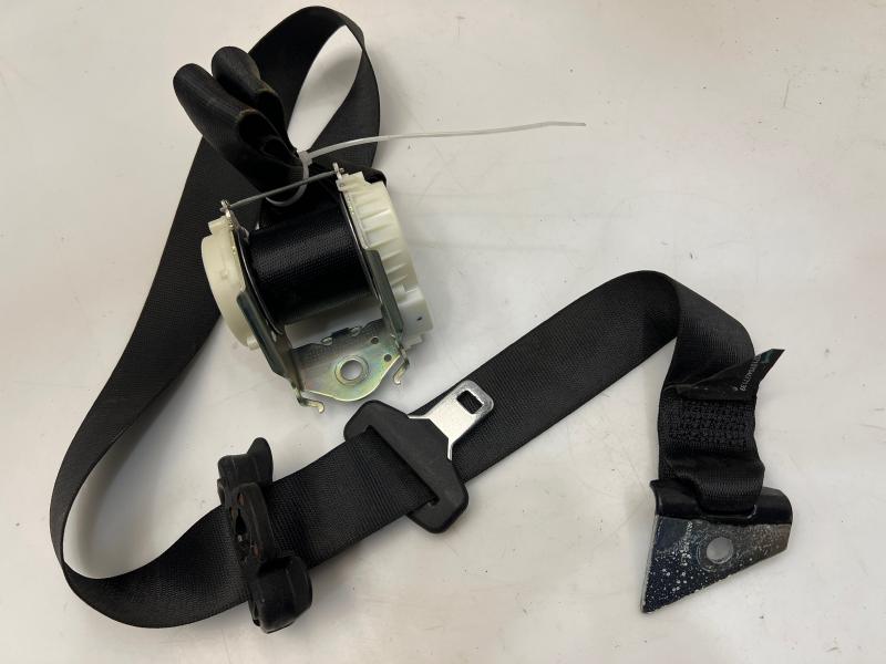 2011 Jaguar XF Rear Seat Belt