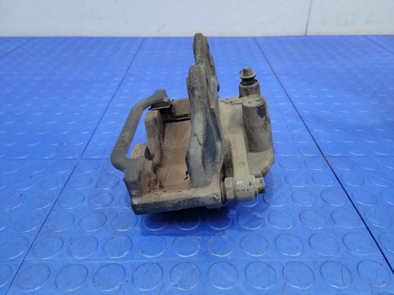 2013 Cadillac Escalade Caliper