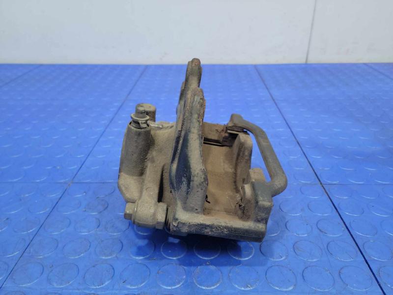 2013 Cadillac Escalade Caliper
