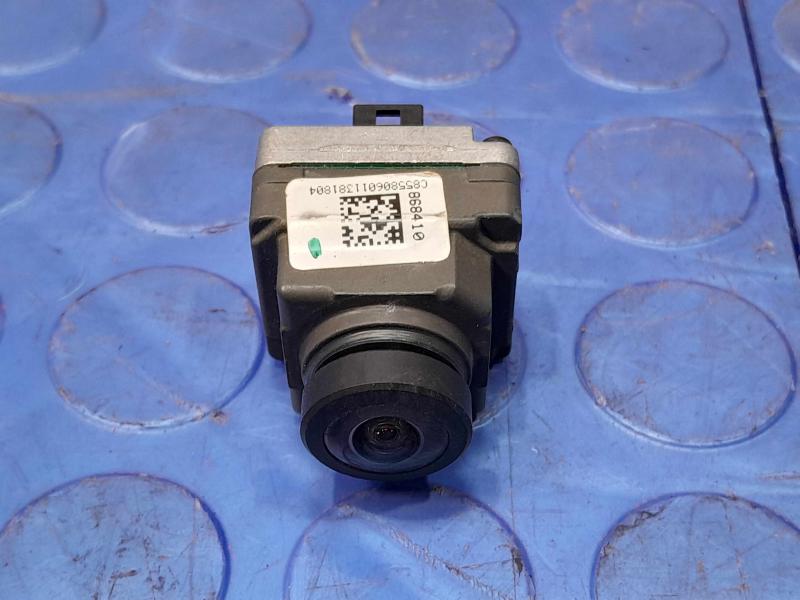 2018 Volvo S90 Camera/Projector