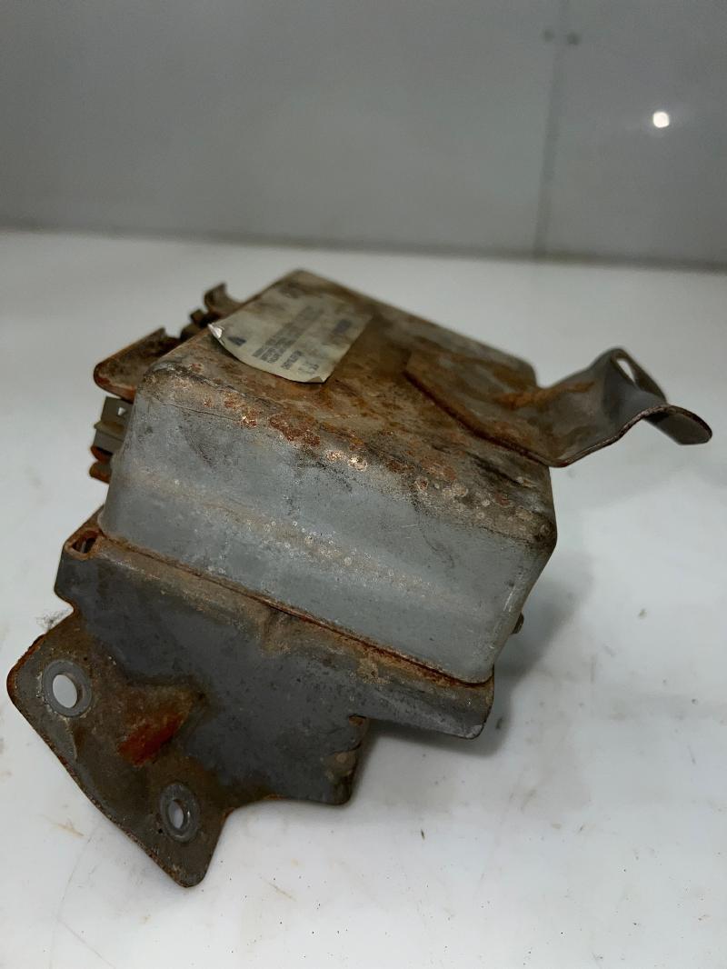 1996 1997 Dodge Ram Truck SRS Restraint Control Module OEM 56043365